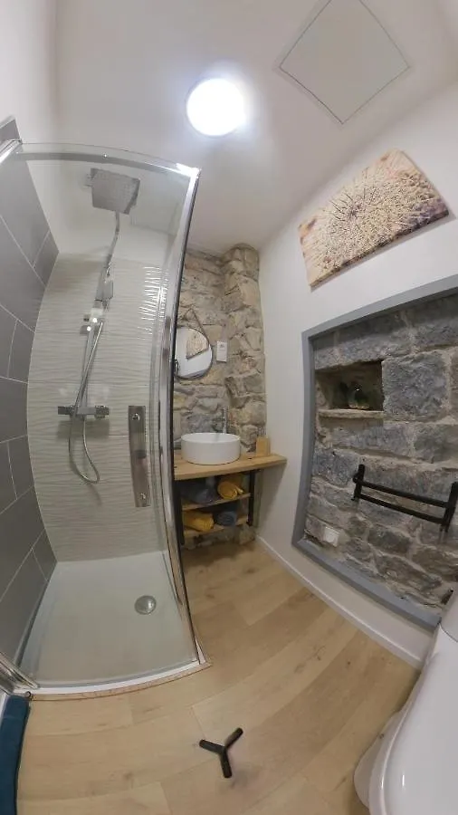 Apartment Studio Entre Terre Et Ciel - Escapade Millavoise Millau